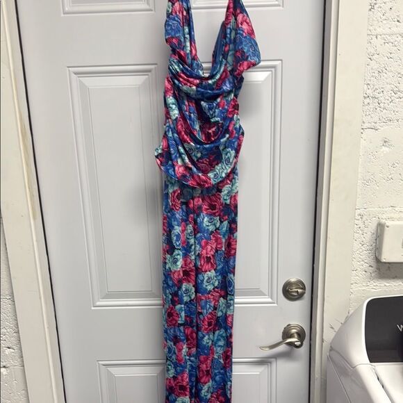 Floral Maxi Sunset Halter Jumper in Blue and Pink - Jumpsuit Lovers & Friends - Picture 2 of 4